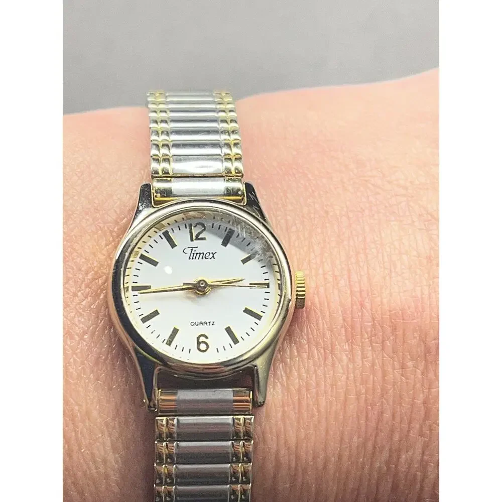 VNT Timex Women’s Quartz Watch Working Two Tone Expansion Band White Dial Runs